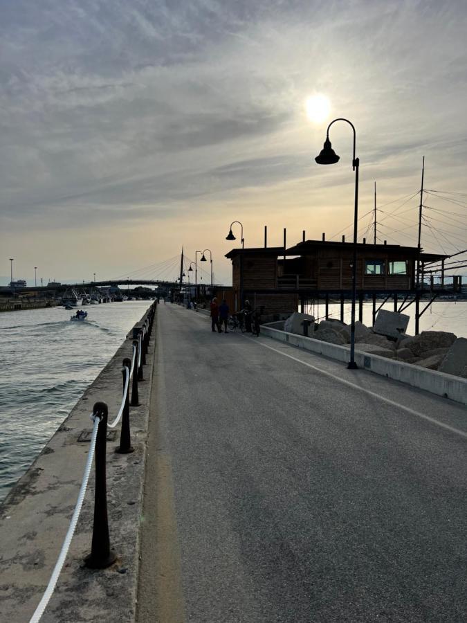 "Casa Incantevole" Fronte Mare Pescara - Appartamento Via Buozzi Eksteriør billede