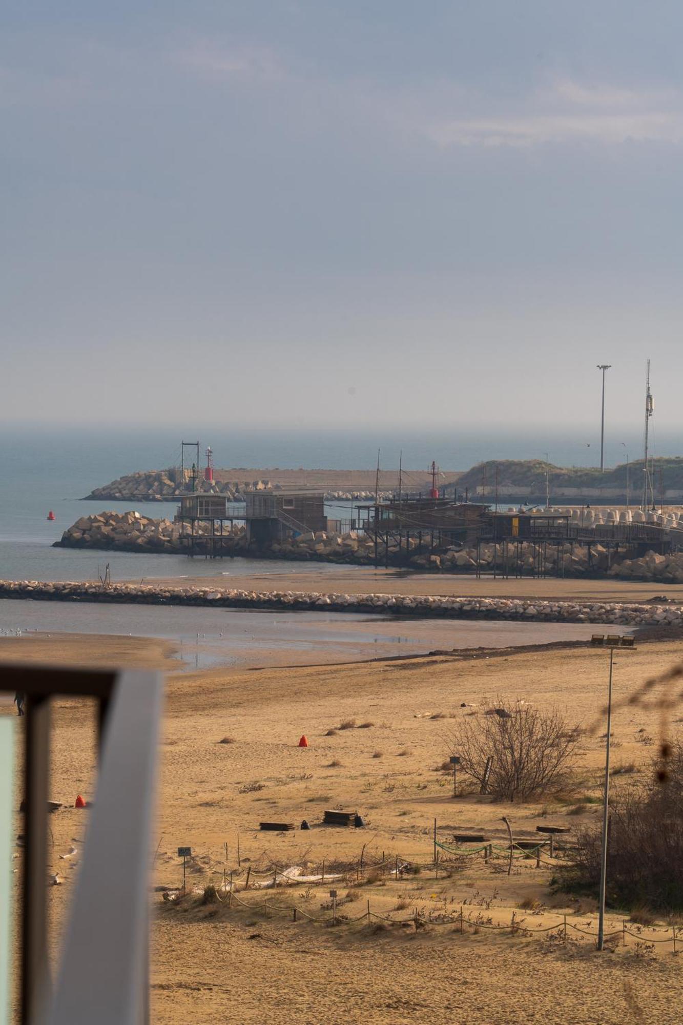 "Casa Incantevole" Fronte Mare Pescara - Appartamento Via Buozzi Eksteriør billede
